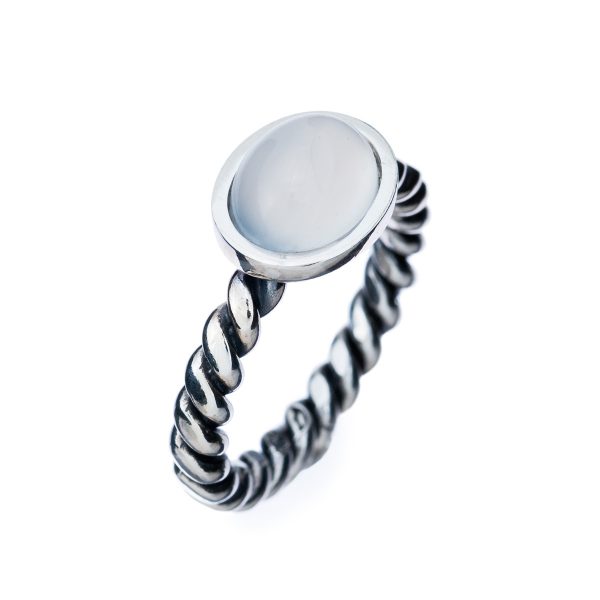 Tvunnet Ring