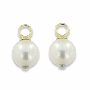 Pearl ear charm
