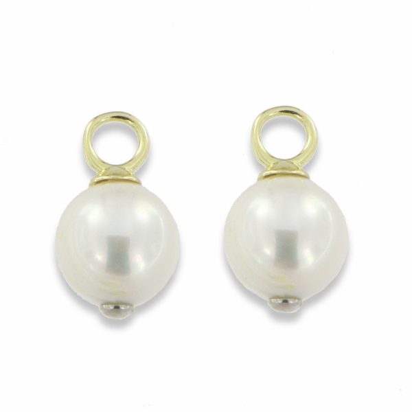 Pearl ear charm