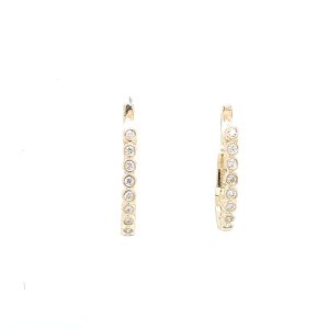 Gult gull øreringer  serie m/ diamanter 0,15ct