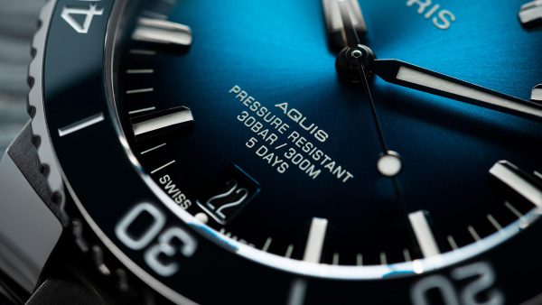 Aquis Date Caliber 400 Blå- 43,5mm - Bilde 5