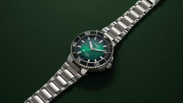 Aquis Date Caliber 400 Grønn- 41,5mm - Bilde 4