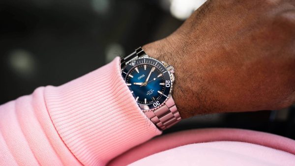 Aquis Date Caliber 400 Blå- 41,5mm - Bilde 6