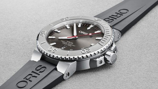 Aquis Date Relief Grå 43,5mm Svart rem - Bilde 4