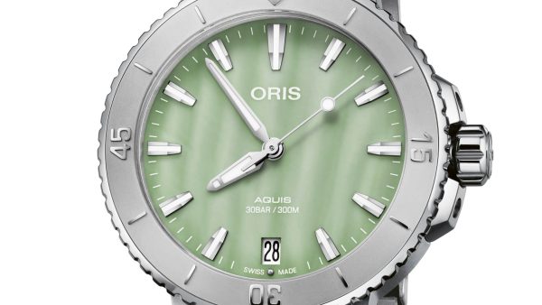 Aquis Date 36,5mm - Grønn perlemor - Bilde 6