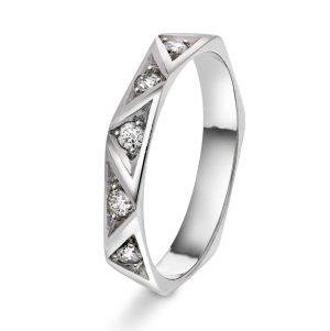 "Fasett" Hvitt gull ring m/ diamanter 0,10ct