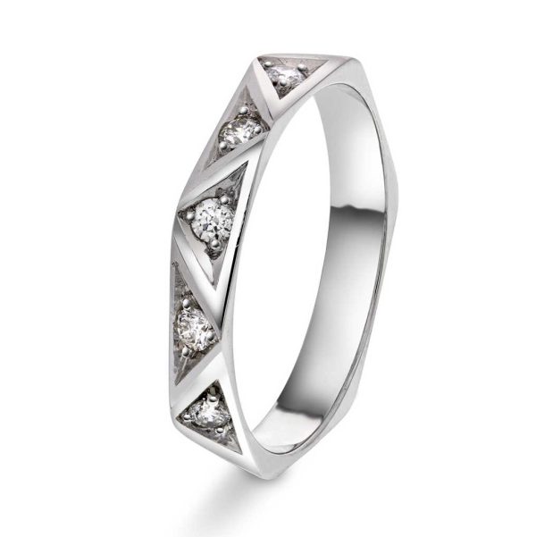 "Fasett" Hvitt gull ring m/ diamanter 0,10ct