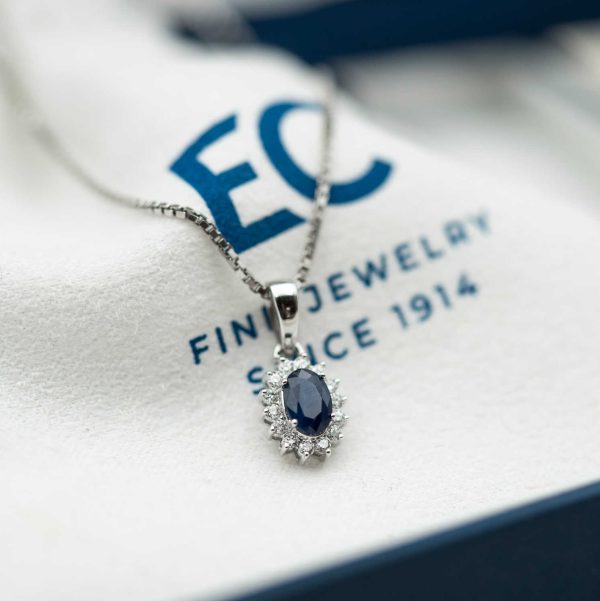 Hvitt gull rosett anheng m/  oval safir og diamanter - Bilde 2