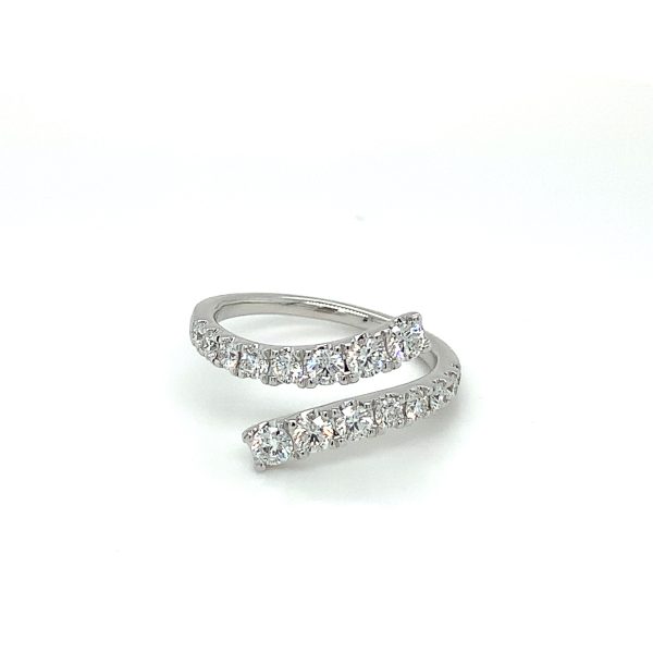 Hvitt gull ring , åpen m/ diamanter 0,96ct