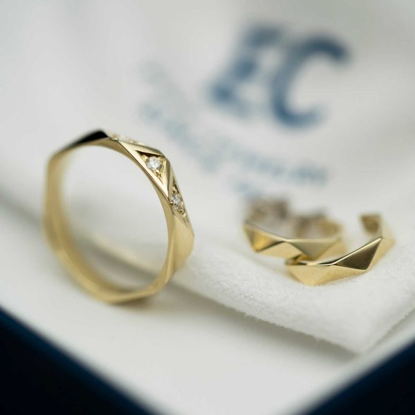 "Fasett" Gult gull ring m/ diamanter 0,06ct - Bilde 3