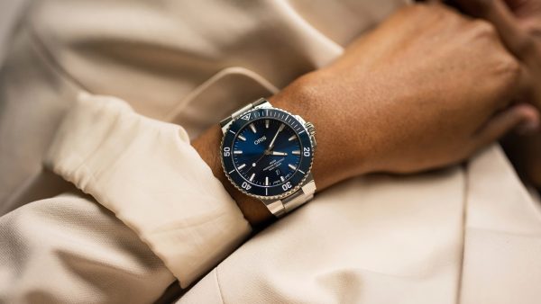 Oris Aquis Date 43,5mm - Blå m/ lenke - Bilde 7