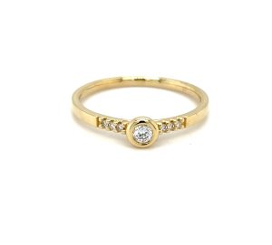 Gult Gull enstensring m/ sidestener totalt 0,10ct WSi