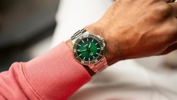 Oris Aquis Date Caliber 400 Grønn m/ lenke - 43,5mm - Bilde 4