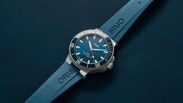 Oris Aquis Date 41,5mm - Blå m/ gummirem - Bilde 5