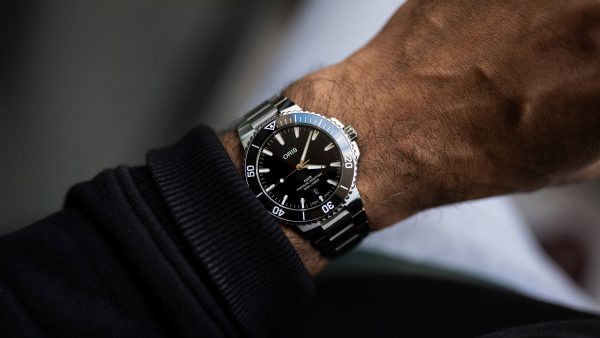 Oris Aquis Date 41,5mm - Svart m/ lenke - Bilde 5