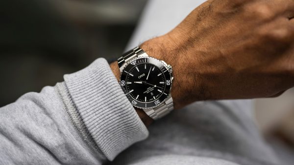 Oris Aquis Date 43,5mm - Svart m/ lenke - Bilde 4