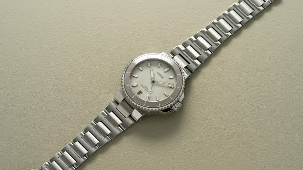 Oris Aquis Date 36,5mm - Perlemor m/ lenke - Bilde 3