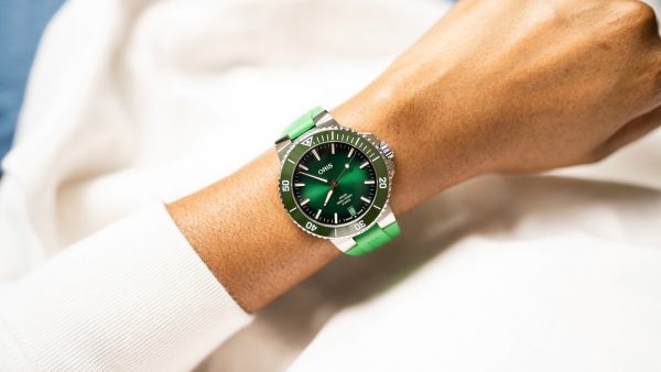 Aquis Date Caliber 400 Grønn 43,5mm m/ gummirem - Bilde 5