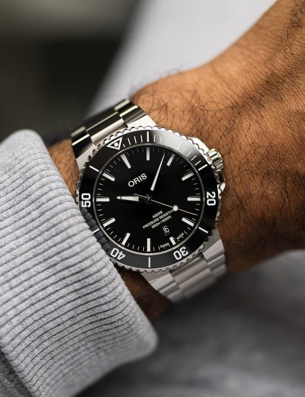 Oris Aquis Date 43,5mm - Svart m/ lenke - Bilde 2