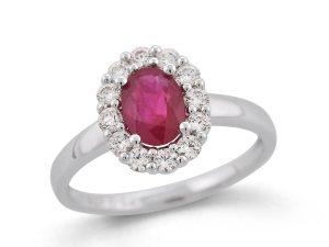 Hvittgull Rosett Ring m/ 1,0ct Rubin og totalt 0,42Ct Twsi Diamanter