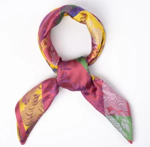 Almoge silkeskjerf 70x70cm - Gult/Rødt